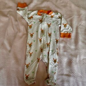 Lobster baby sleeper 🦞